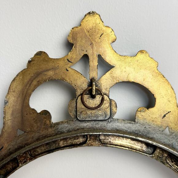 Vintage 50s Italian Gilt Brass Oval Frame – Heavy 17"x12" Rococo Wall Art - Picture 6 of 8